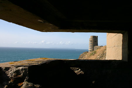 Blick auf den Marinepeilstand MP 3 bei Les Landes