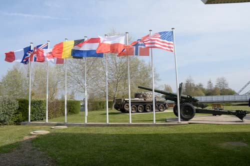 Auenexponate vom Mmorial Pegasus-Bridge