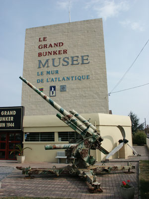 Hochleitstand der Batterie Riva Bella in Oustreham