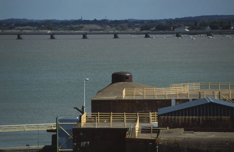 Schleusenbunker, 6-Schartenturm