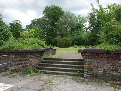 Treppe zur Werkoberfläche